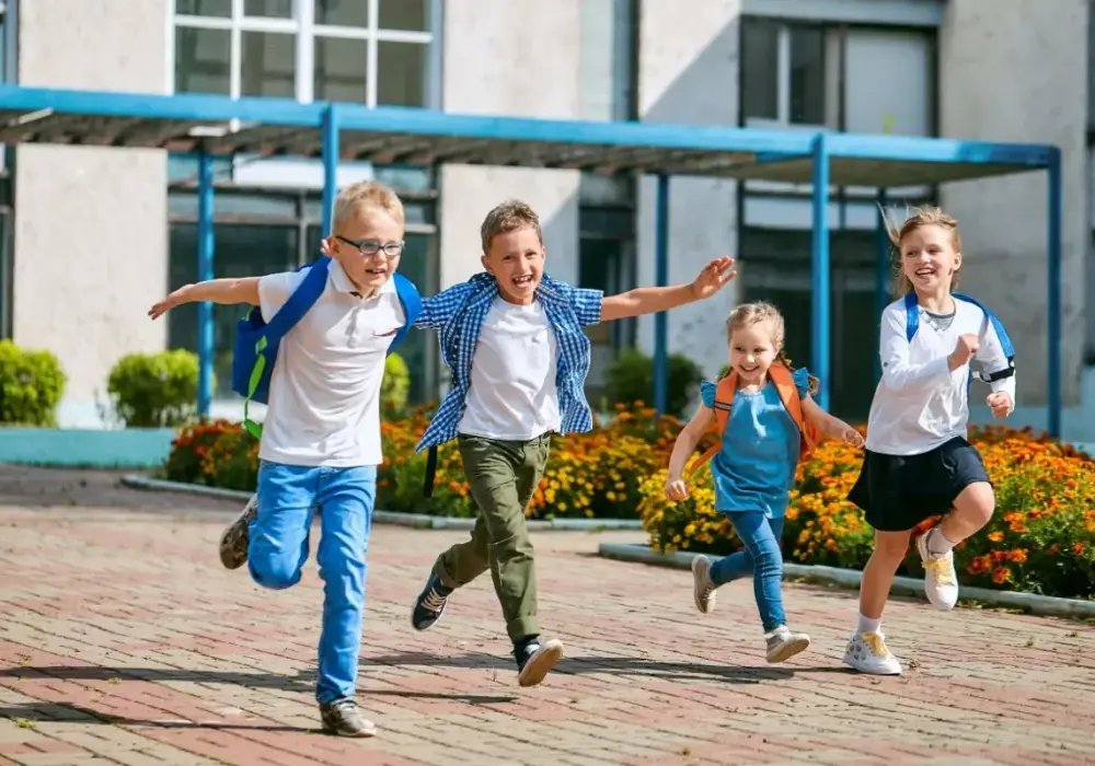 Do kiedy 300 zł na wyprawkę szkolną? Sprawdź ważne terminy i zasady