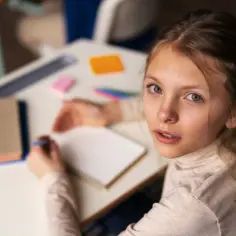 Jak pomóc dziecku z dysleksją? Skuteczne metody wsparcia i nauki