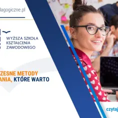 Uśmiechnięta studentka z okularami pracuje przy laptopie. Dowiedz się, jakie nowoczesne metody nauczania warto znać.